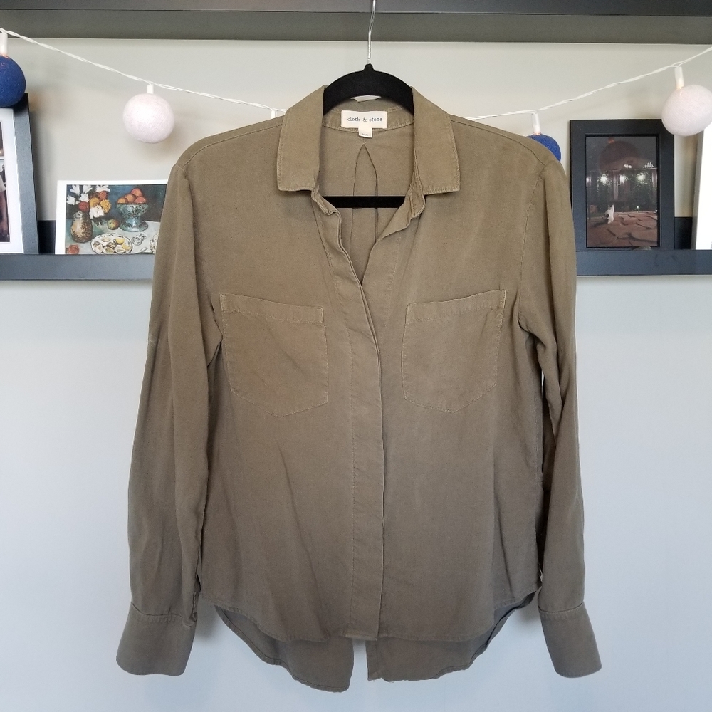 Army green Cloth & Stone button up top